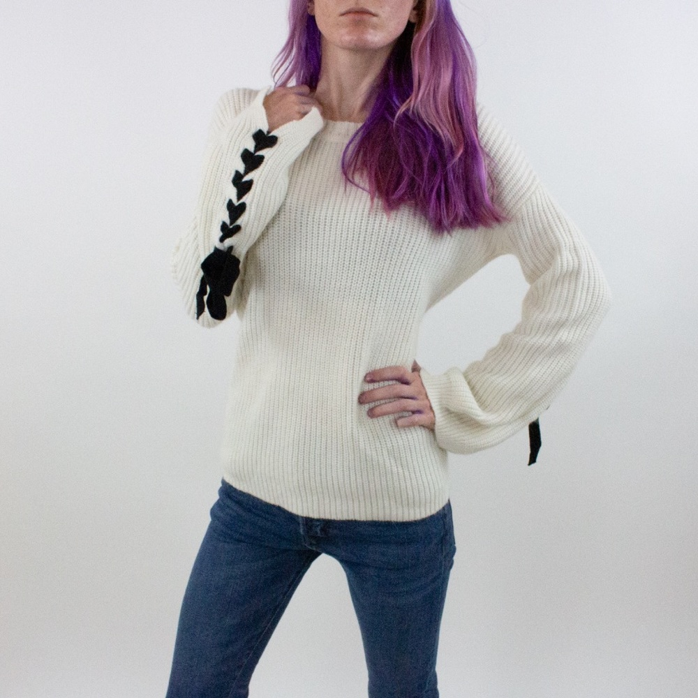 VeryJ Unique Sleeve Tie Wool & Angora Sweater NWOT